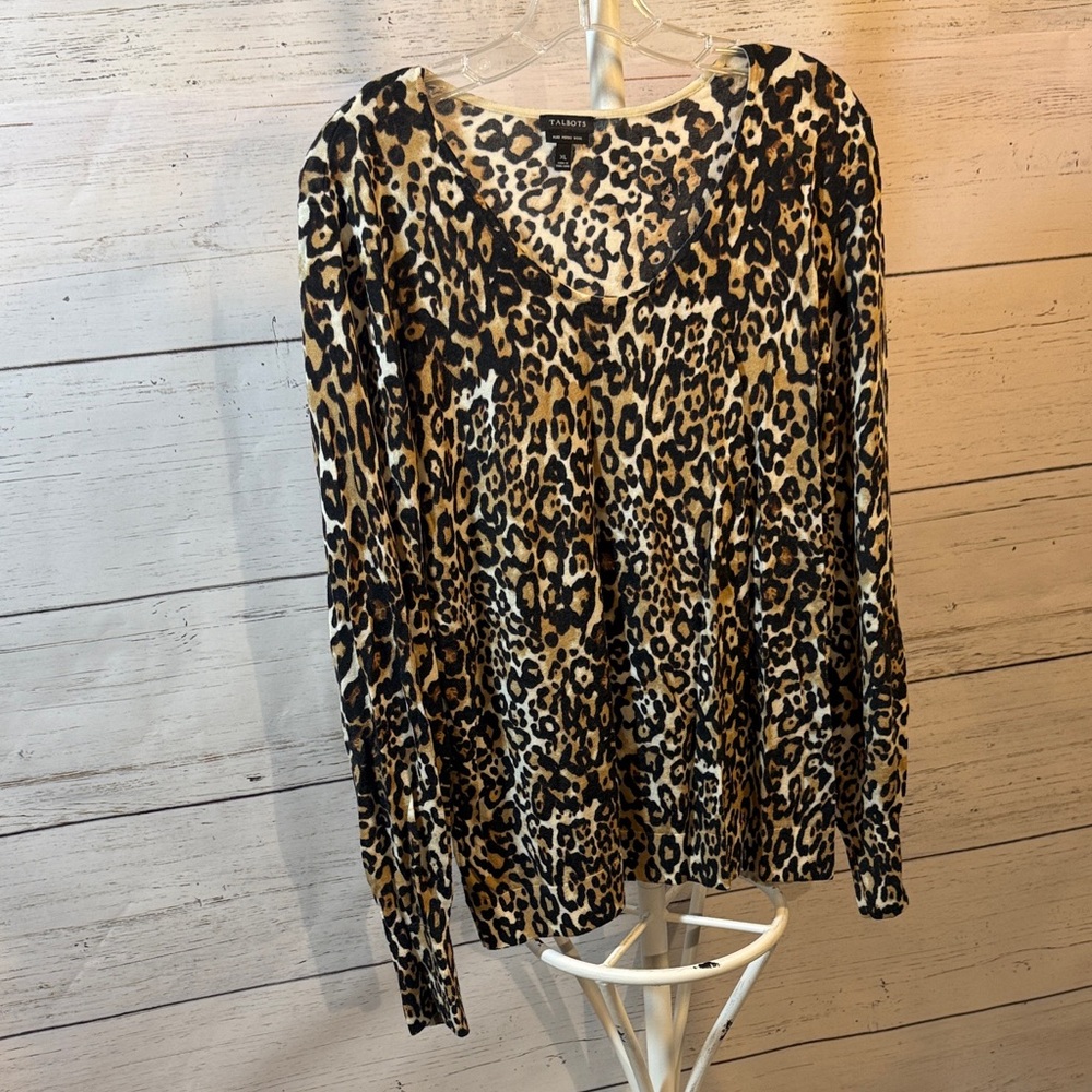 Talbots Women's Black and Tan Leopard Print Sweater XL